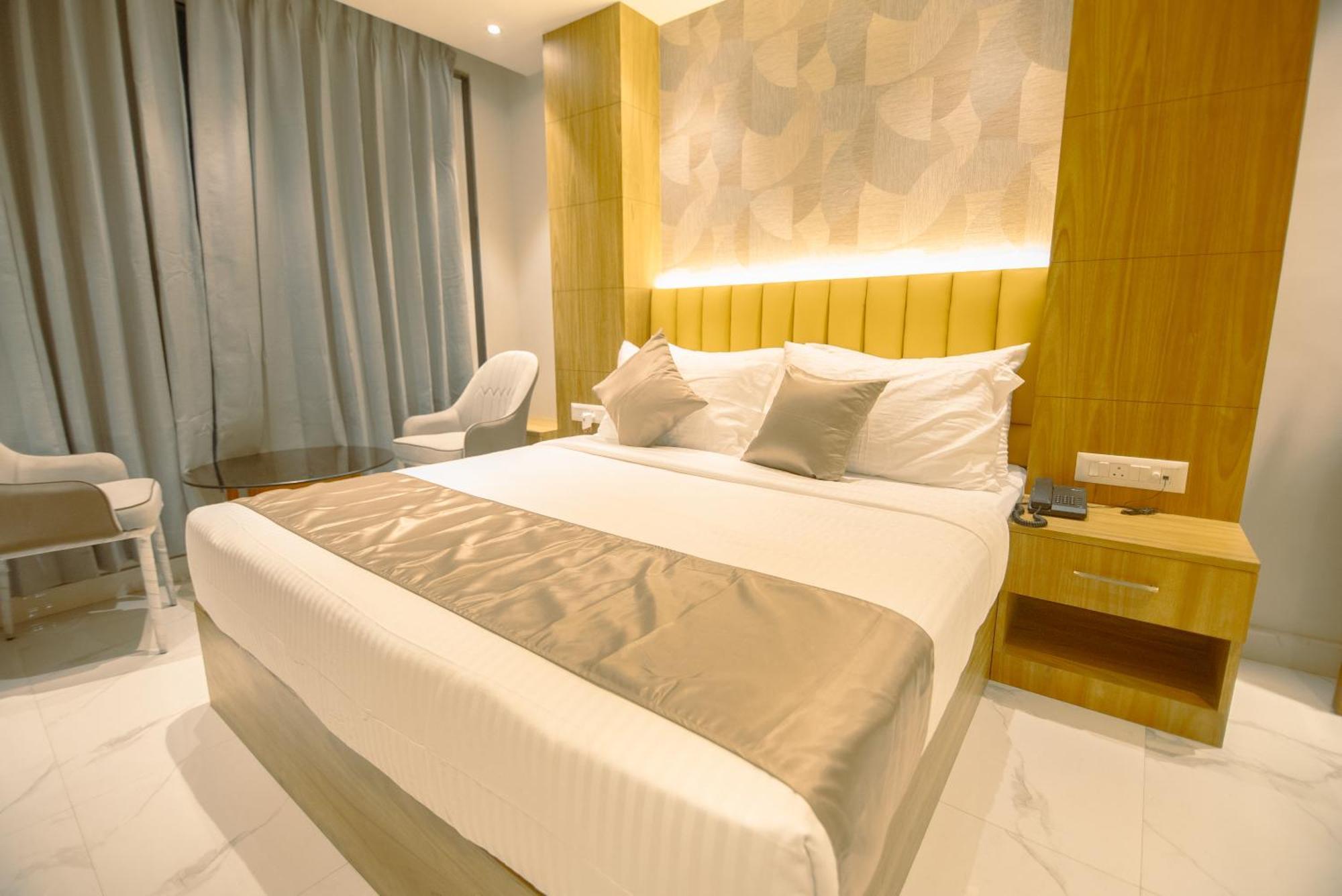 Hotel Dc Star Kolkata Exterior photo
